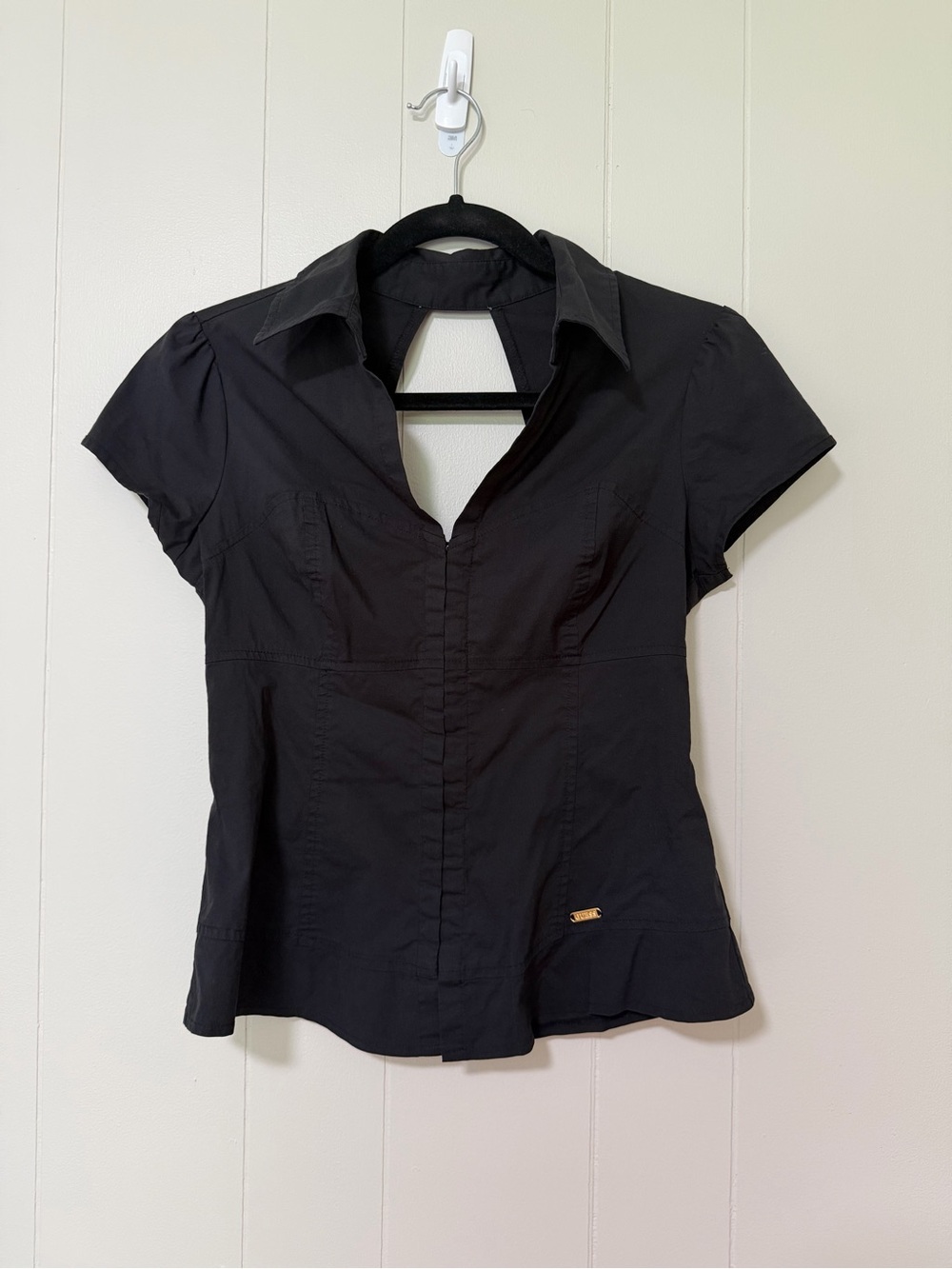 Guess Black Short-Sleeve Collared Women's Blouse